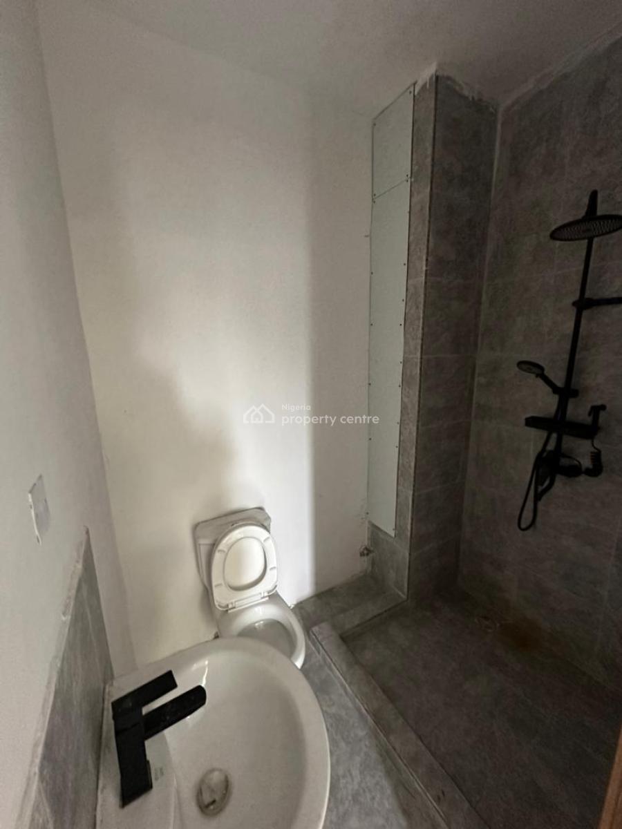 Two Bedroom Flat with Aircon, Elevator and Swimming Pool, Ilasan, Lekki, Lagos, Flat / Apartment for Rent
