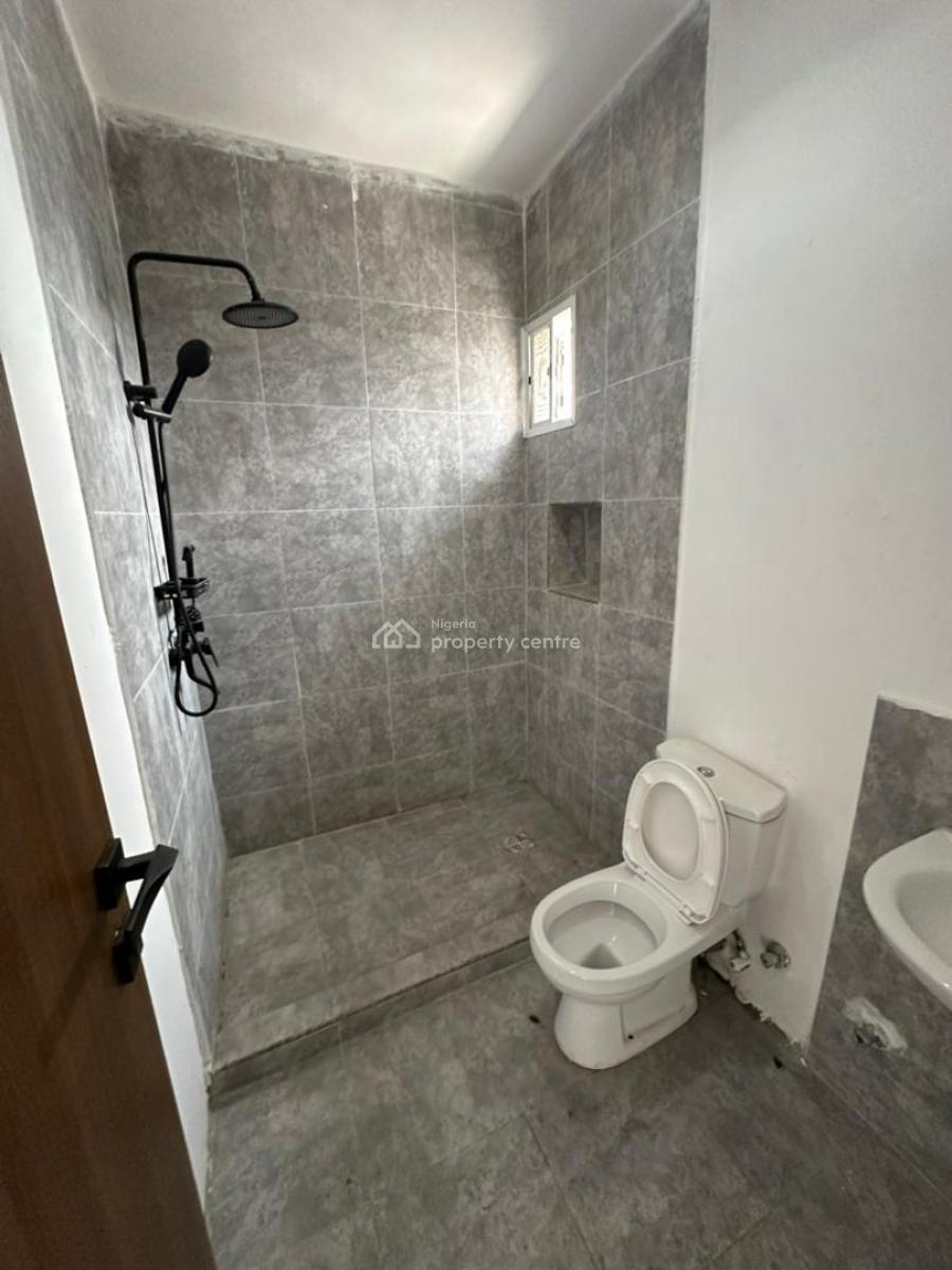 Two Bedroom Flat with Aircon, Elevator and Swimming Pool, Ilasan, Lekki, Lagos, Flat / Apartment for Rent