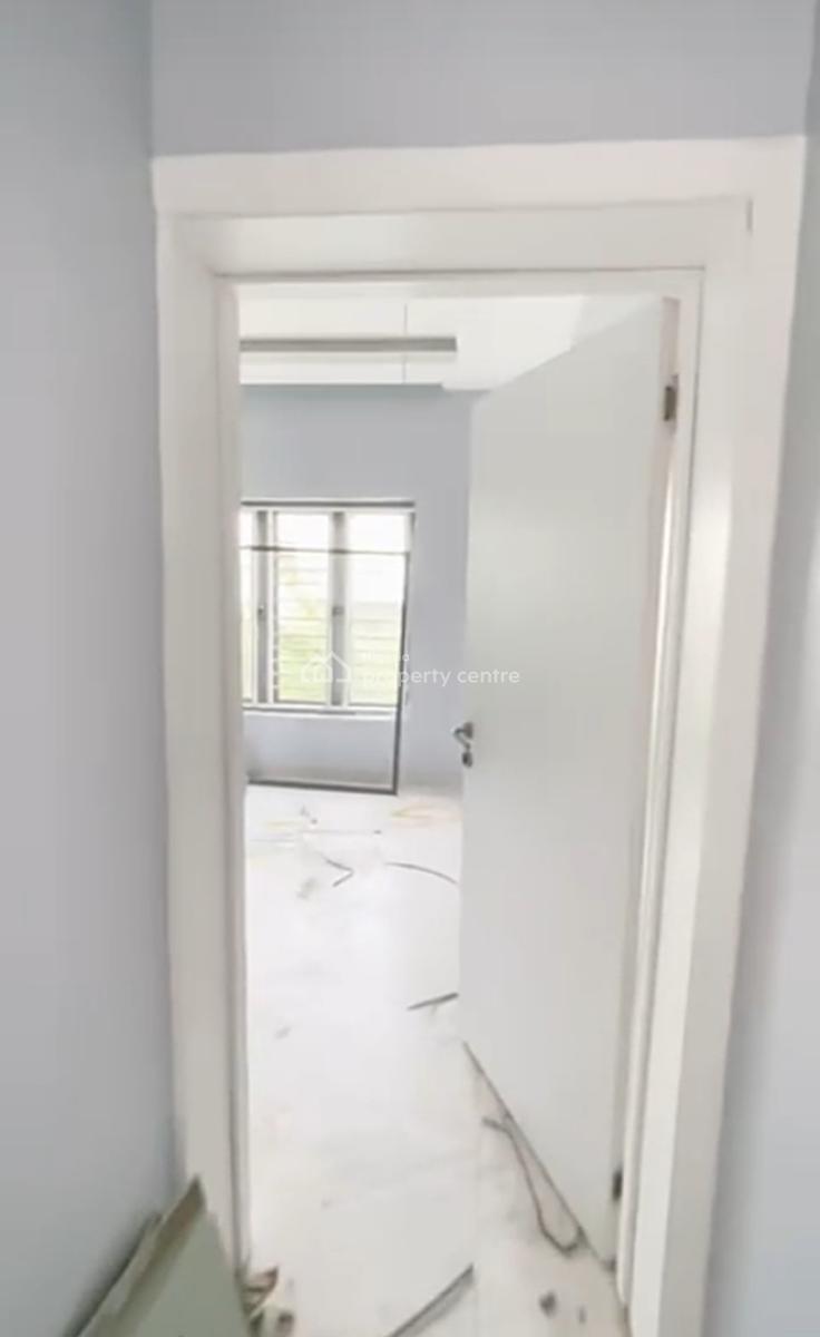 Newly Built & Serviced 2 Bedroom Upstairs Apartment { Video}, Abraham Adesanya Estate, Ajah, Lagos, Flat / Apartment for Rent