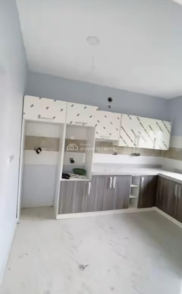 Newly Built & Serviced 2 Bedroom Upstairs Apartment { Video}, Abraham Adesanya Estate, Ajah, Lagos, Flat / Apartment for Rent