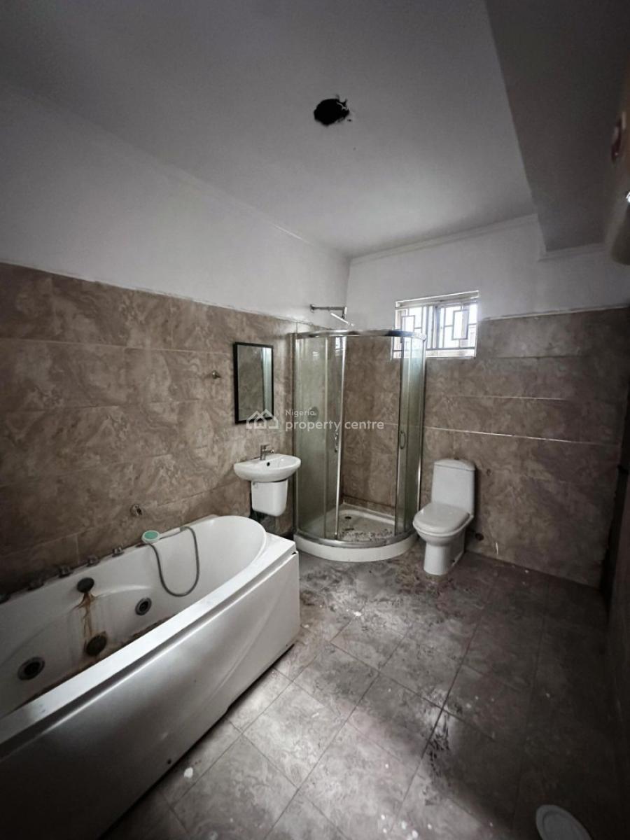 a Well Capacious 4 Bedroom Private Terrace, Lekki Phase 1, Lekki, Lagos, Terraced Duplex for Sale
