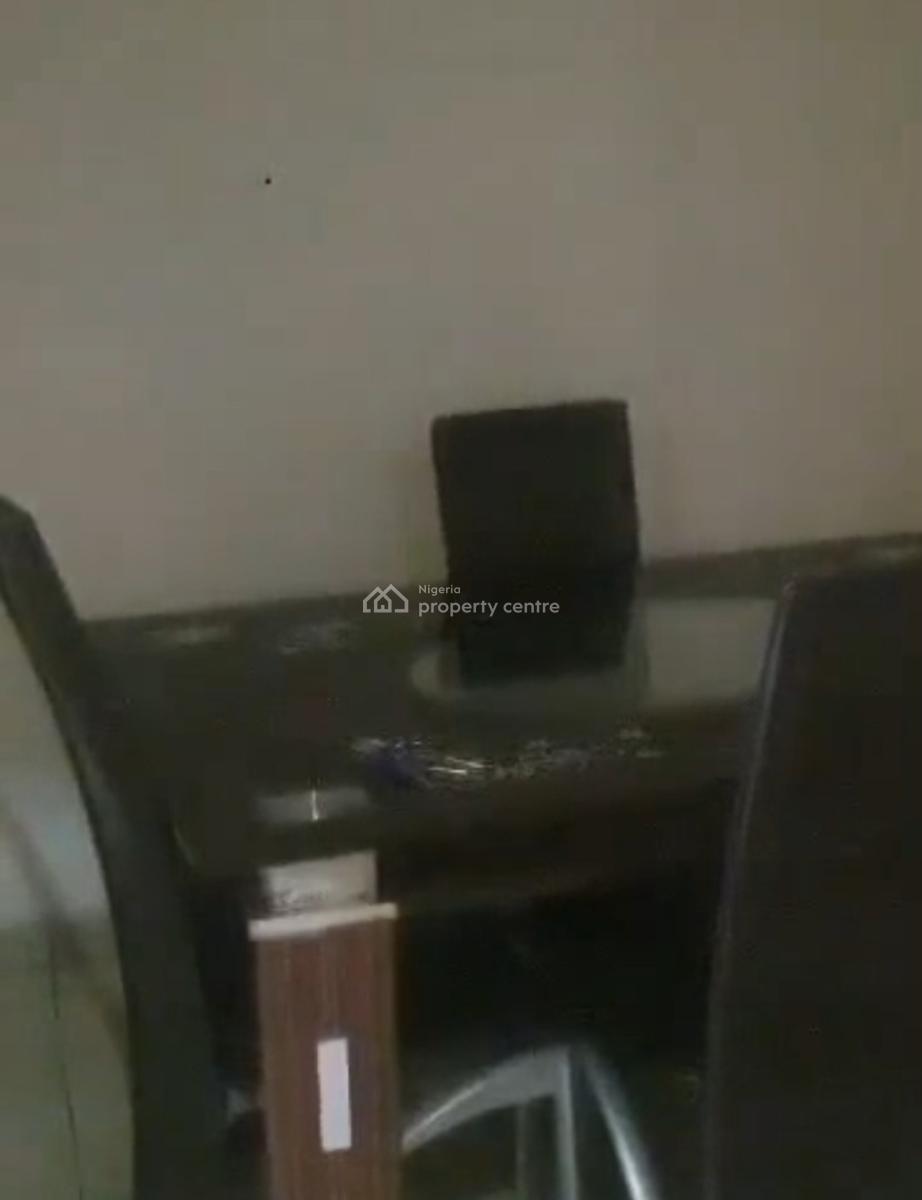 Decent 2 Bedrooms Flat Upstairs with Two Toilets and Bath, Magodo Shangisha Phase 2 Estate, Gra Phase 2, Magodo, Lagos, House for Rent