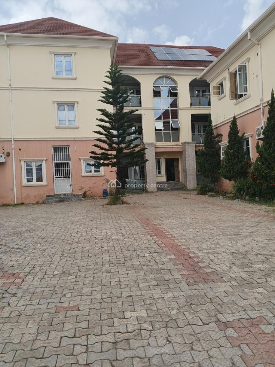 Well Renovated 3 Bedroom Apartment, Guzape District, Abuja, Flat / Apartment for Rent