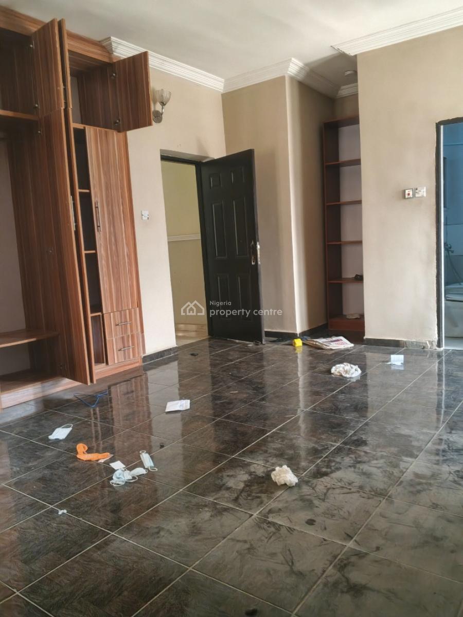 Well Renovated 3 Bedroom Apartment, Guzape District, Abuja, Flat / Apartment for Rent