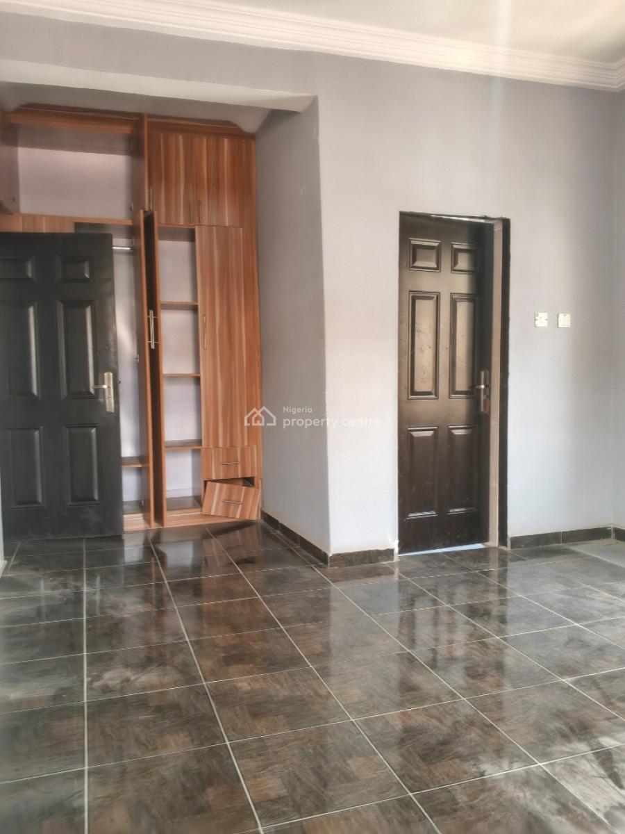 Well Renovated 3 Bedroom Apartment, Guzape District, Abuja, Flat / Apartment for Rent