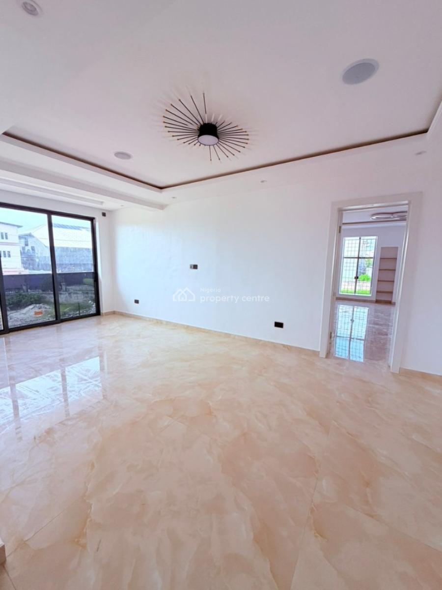 Spacious 5-bedroom Duplex with 5rooms Bq, Off Admiralty Road, Lekki Phase 1, Lekki, Lagos, Detached Duplex for Sale