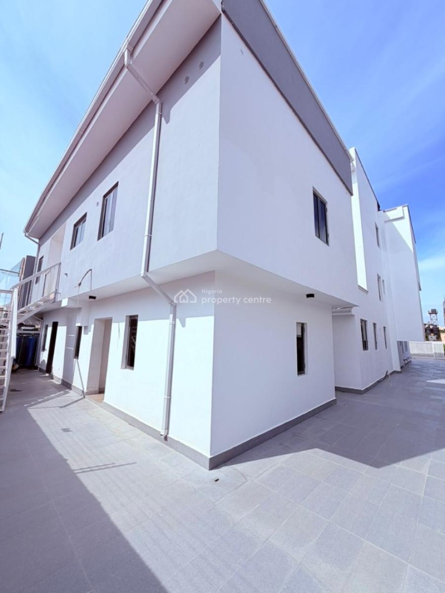 Spacious 5-bedroom Duplex with 5rooms Bq, Off Admiralty Road, Lekki Phase 1, Lekki, Lagos, Detached Duplex for Sale