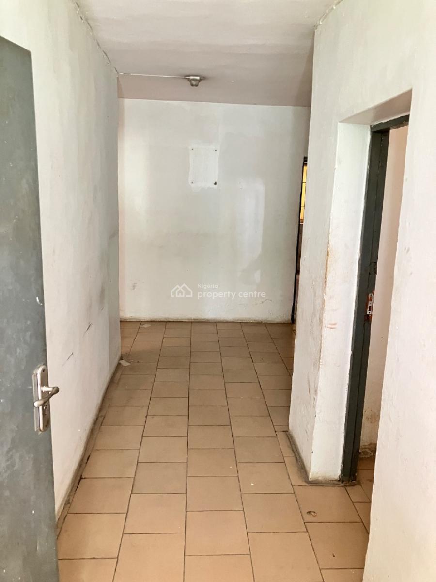 Beautiful 3 Bedroom Flat Office Space Downstairs with Good Parking, Secured and Accessible Environment Off Toyin Road Ikeja, Ikeja, Lagos, Office Space for Rent
