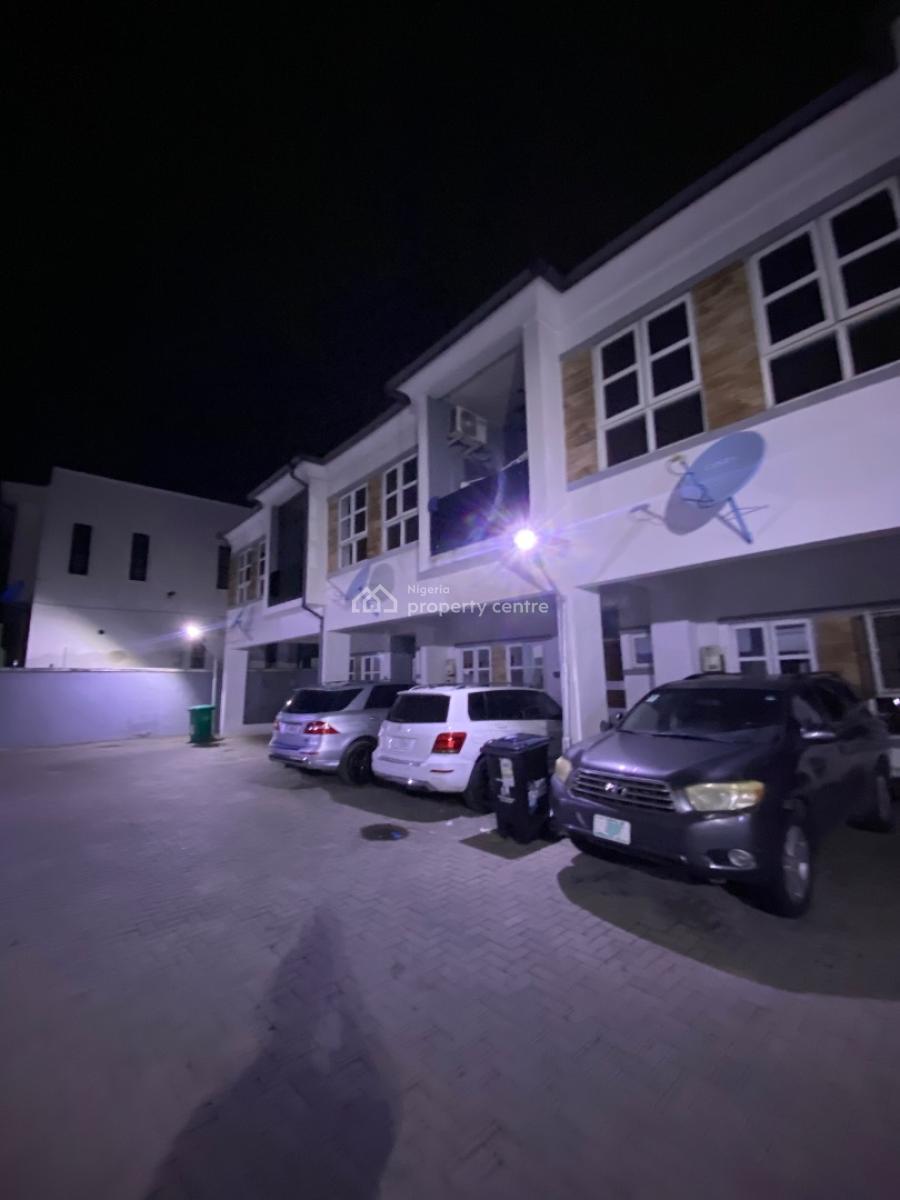 Single Room Upstairs Sharing Kitchen with Open Parlor, Orchid Road Victoria Bay Estate, Lekki, Lagos, Flat / Apartment for Rent