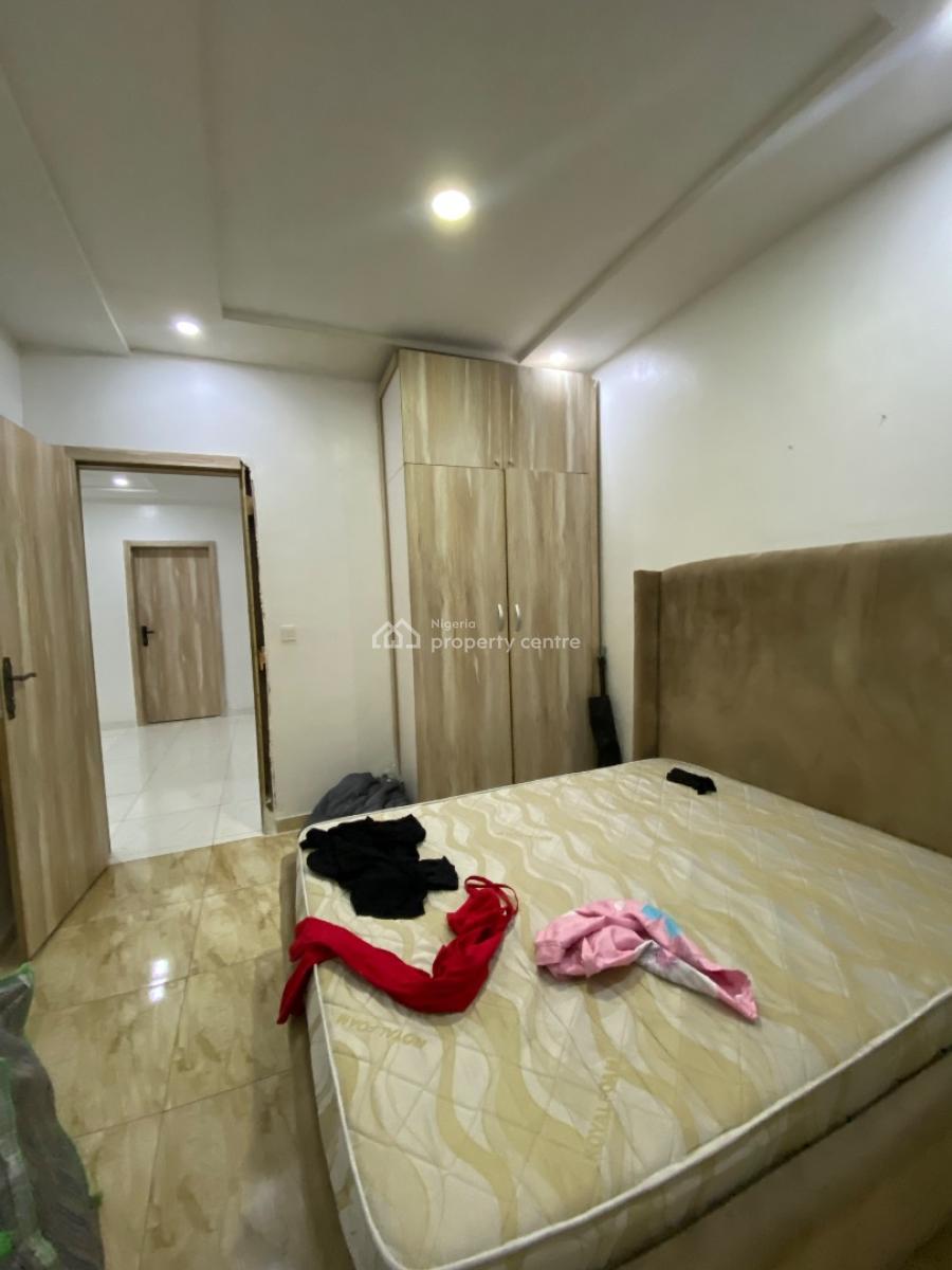 Single Room Upstairs Sharing Kitchen with Open Parlor, Orchid Road Victoria Bay Estate, Lekki, Lagos, Flat / Apartment for Rent