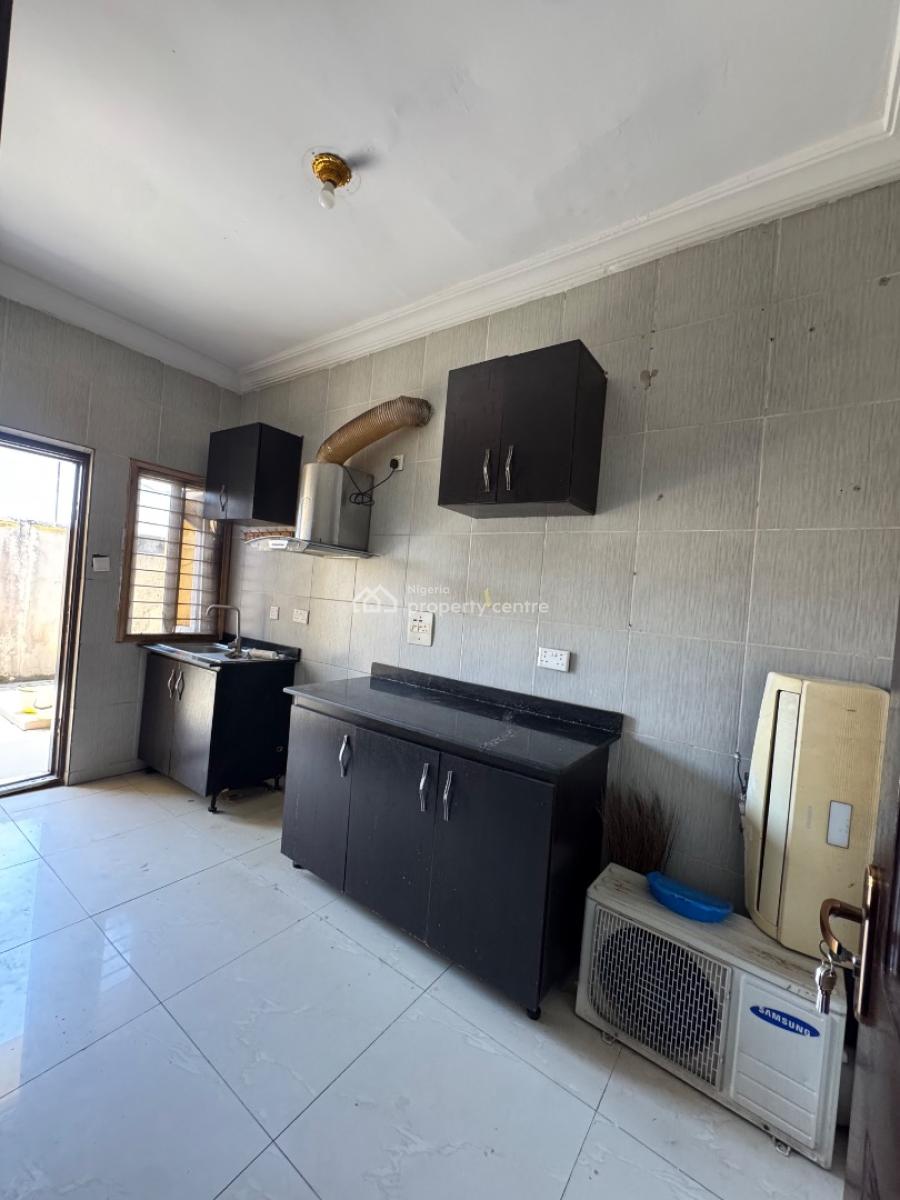 Service 3 Bedroom Bungalow Terrace Pool Gym Children Playing Ground, Orchid Road Lekki Lagos State, Lekki, Lagos, Flat / Apartment for Rent