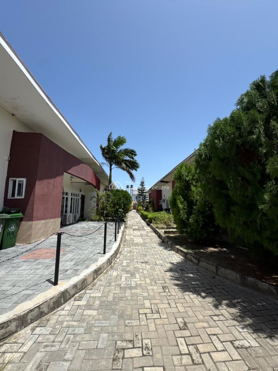 Service 3 Bedroom Bungalow Terrace Pool Gym Children Playing Ground, Orchid Road Lekki Lagos State, Lekki, Lagos, Flat / Apartment for Rent