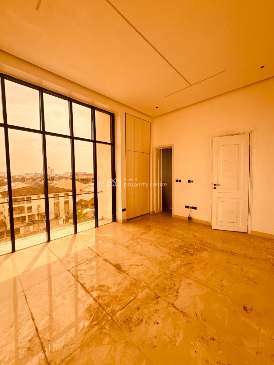 Spacious 3-bedroom Flat Designed for Comfort, Lekki Phase 1, Lekki, Lagos, Flat / Apartment for Sale