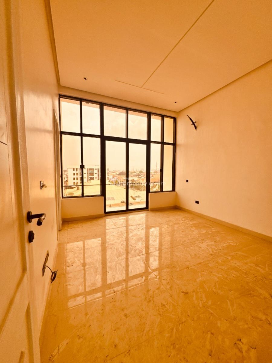 Spacious 3-bedroom Flat Designed for Comfort, Lekki Phase 1, Lekki, Lagos, Flat / Apartment for Sale