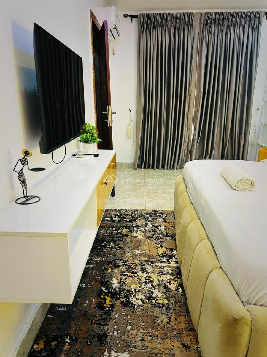 Beautiful 1-bedroom Apartment with Swimming Pool and Elevator, Ikate, Lekki, Lagos, Flat / Apartment Short Let