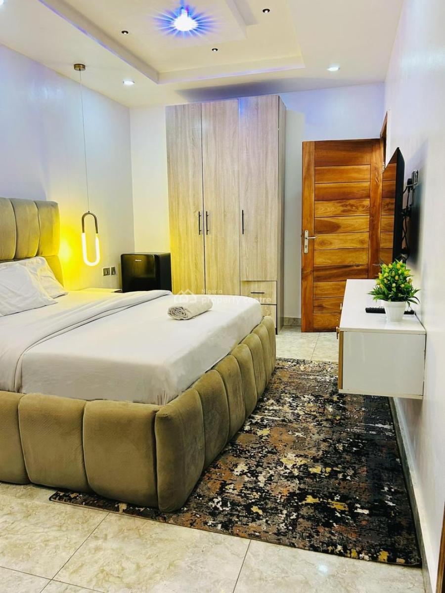 Beautiful 1-bedroom Apartment with Swimming Pool and Elevator, Ikate, Lekki, Lagos, Flat / Apartment Short Let