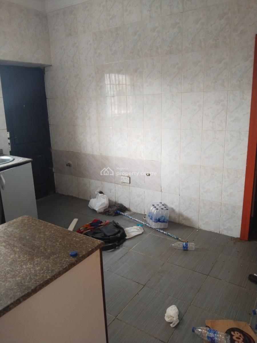 Sharp 2 Bedroom Flat, Gra Phase 1, Magodo, Lagos, Flat / Apartment for Rent