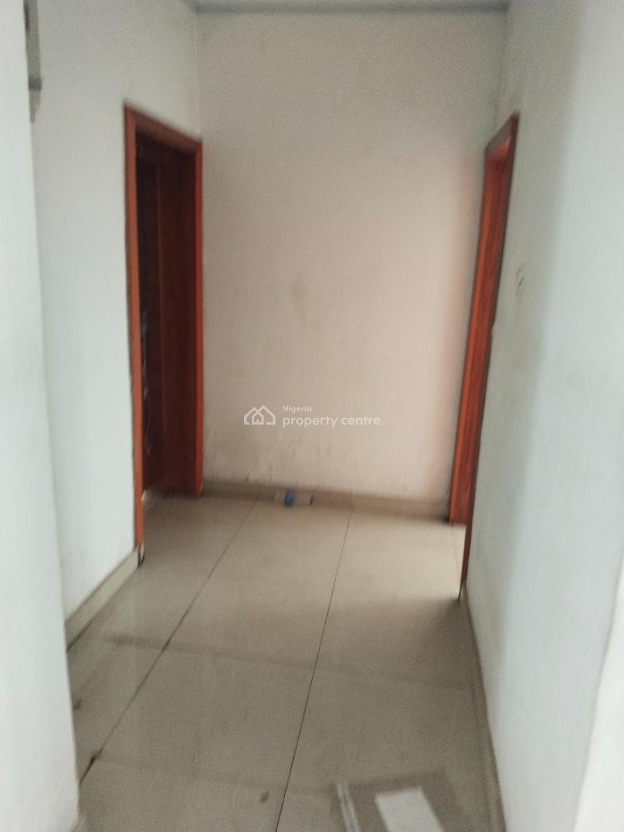 Sharp 2 Bedroom Flat, Gra Phase 1, Magodo, Lagos, Flat / Apartment for Rent