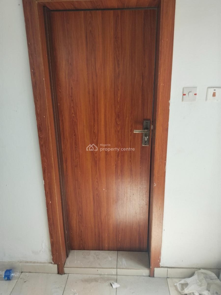 Sharp 2 Bedroom Flat, Gra Phase 1, Magodo, Lagos, Flat / Apartment for Rent