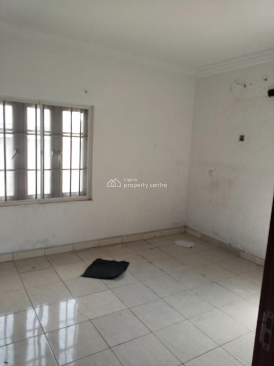 Sharp 2 Bedroom Flat, Gra Phase 1, Magodo, Lagos, Flat / Apartment for Rent