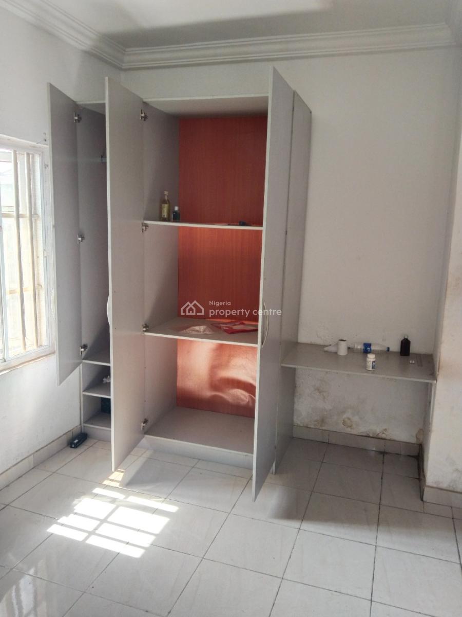 Sharp 2 Bedroom Flat, Gra Phase 1, Magodo, Lagos, Flat / Apartment for Rent