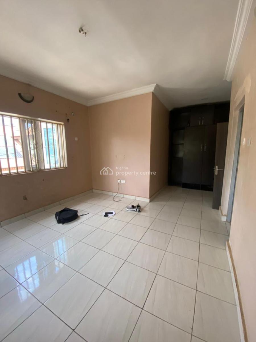 Office/ Residential Use 4 Bedrooms Terrace Duplex with 2 Living Rooms, Gwarinpa, Abuja, Terraced Duplex for Rent