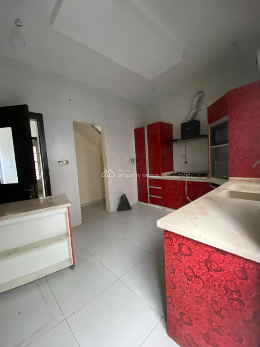 Single Room Upstairs Sharing Kitchen in a Serviced Estate, Orchid Road Before The Roundabout, Lekki, Lagos, Self Contain (single Rooms) for Rent