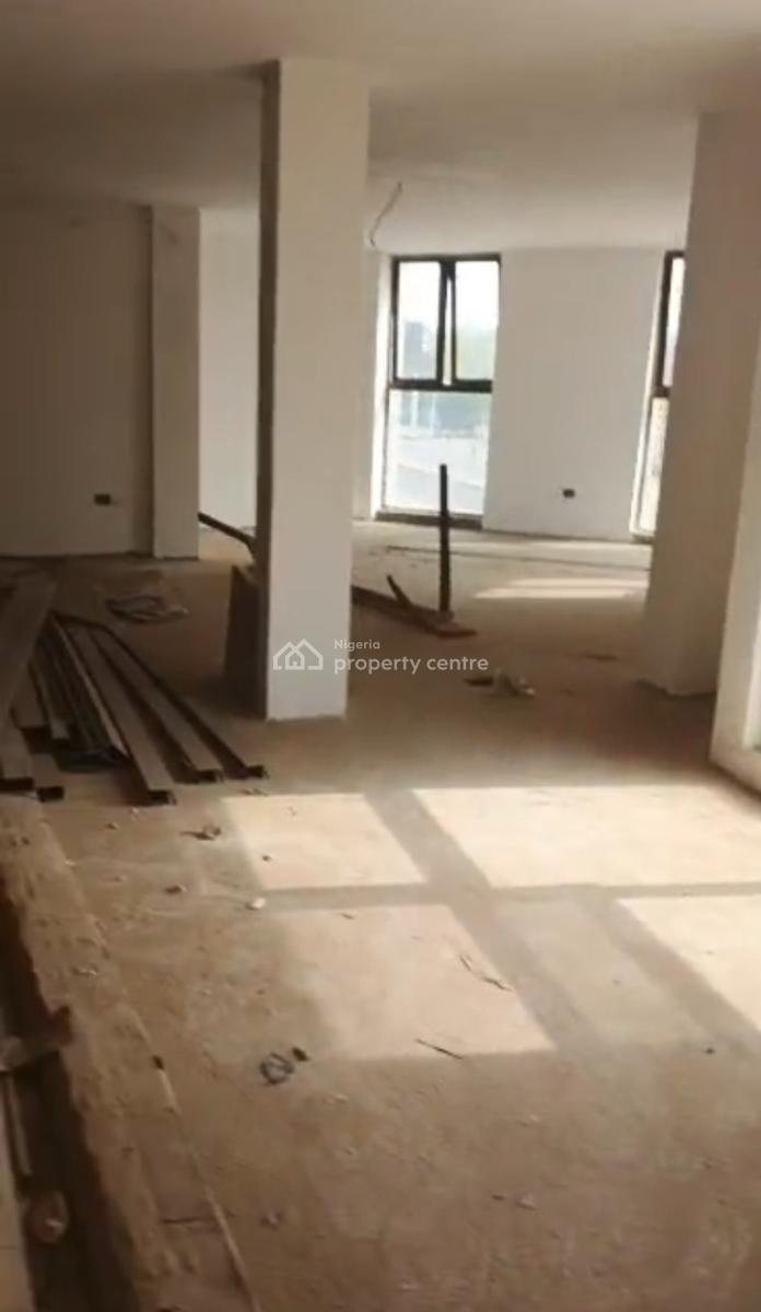 650sqm on The Third Floor Along a Major Road, Amino Kano, Wuse 2, Abuja, Plaza / Complex / Mall for Rent