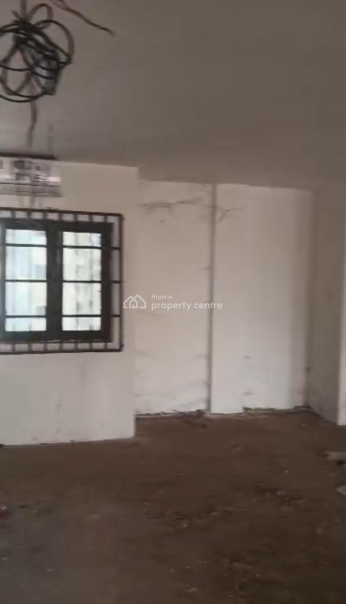 650sqm on The Third Floor Along a Major Road, Amino Kano, Wuse 2, Abuja, Plaza / Complex / Mall for Rent