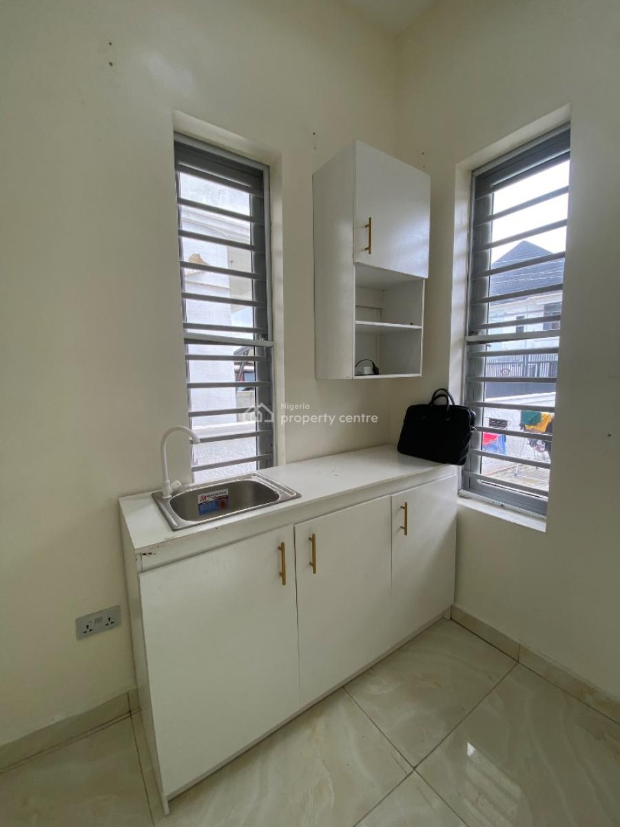 Studio Apartment with Ac and Open Plan Kitchen, Orchid Road Dpkay Estate, Lekki, Lagos, Self Contain (single Rooms) for Rent