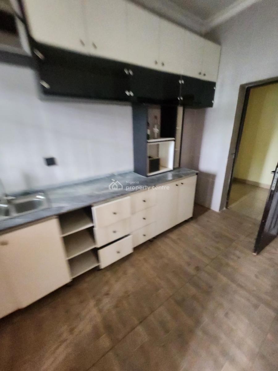 Service 3bedroom Flat with Selfco Bq, 1st Floor, with Ac & Gen,tarred, Jabi Main( Tarred Rd, Jabi, Abuja, Flat / Apartment for Rent
