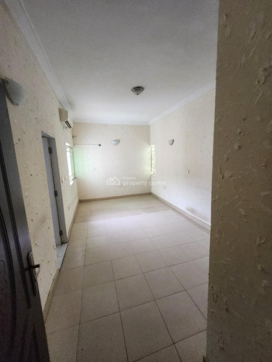 Service 3bedroom Flat with Selfco Bq, 1st Floor, with Ac & Gen,tarred, Jabi Main( Tarred Rd, Jabi, Abuja, Flat / Apartment for Rent