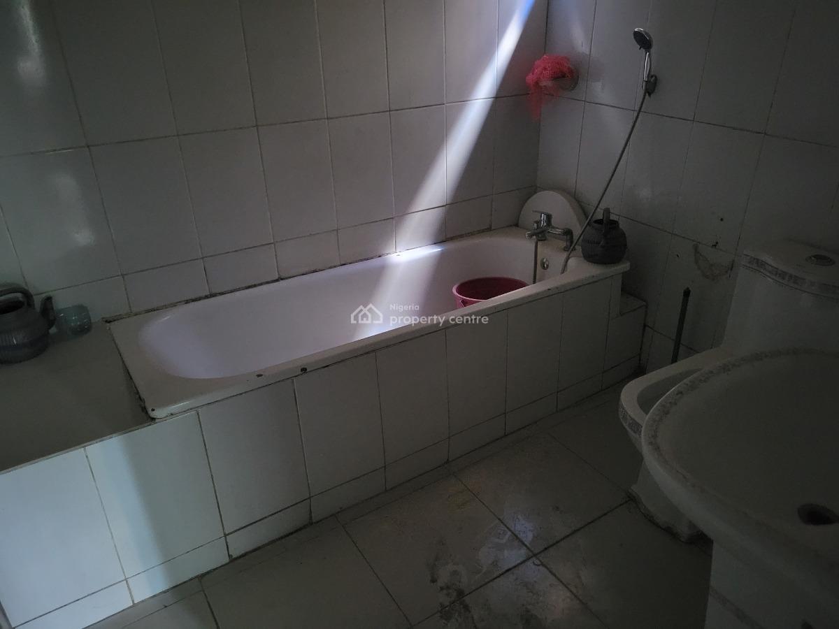 Spacious 3 Bedroom Flat Garki 2, Garki, Abuja, Flat / Apartment for Rent