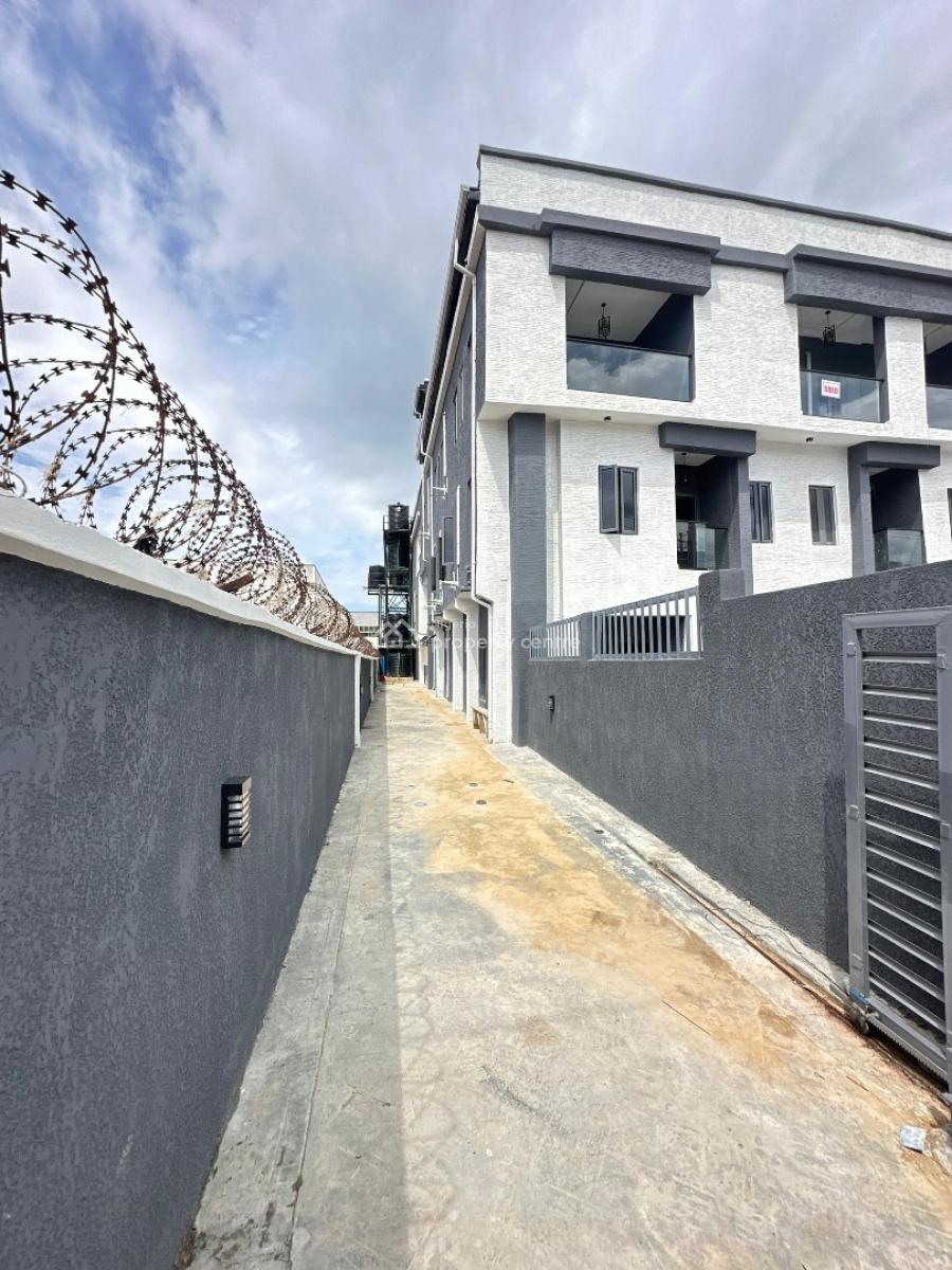 Newly Built 2 Bedroom Apartment, Orchid Road, Lekki, Lagos, Flat / Apartment for Sale