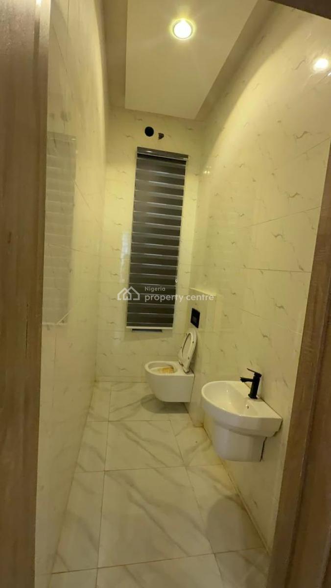 Beautiful Two Bedroom Flat with Swimming Pool Amd Gym, Ikate, Lekki, Lagos, Flat / Apartment for Rent