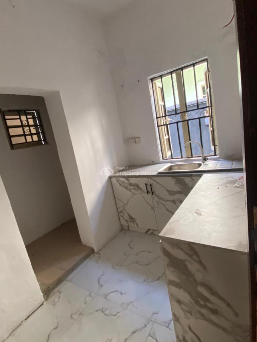 Spacious Mini Flat, Akanbi Disu Street, Off Admiralty Way, Lekki Phase 1, Lekki, Lagos, Mini Flat (room and Parlour) for Rent