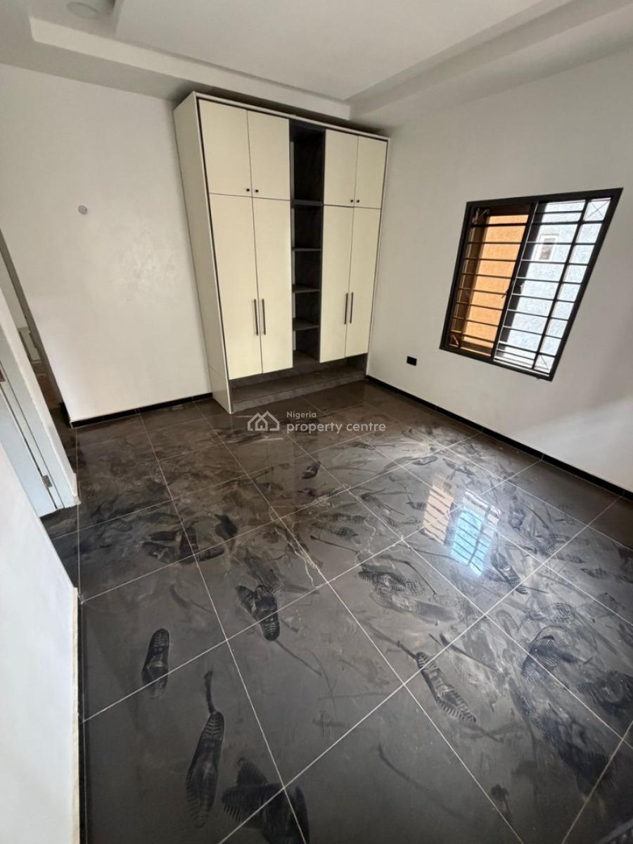 Well Built 3 Bedroom Apartment, Mabushi, Abuja, Flat / Apartment for Sale