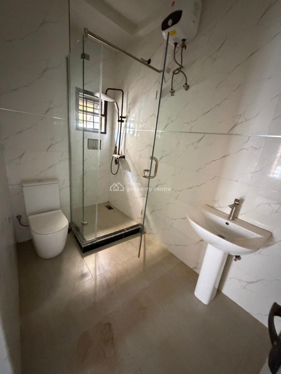 Well Built 3 Bedroom Apartment, Mabushi, Abuja, Flat / Apartment for Sale