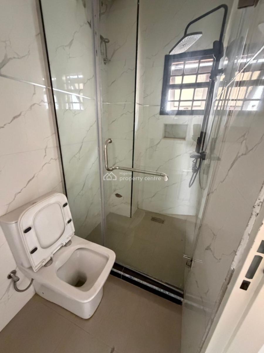 Well Built 3 Bedroom Apartment, Mabushi, Abuja, Flat / Apartment for Sale
