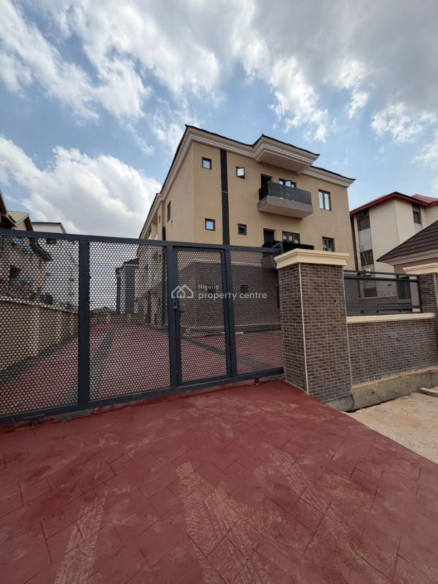 Well Built 3 Bedroom Apartment, Mabushi, Abuja, Flat / Apartment for Sale
