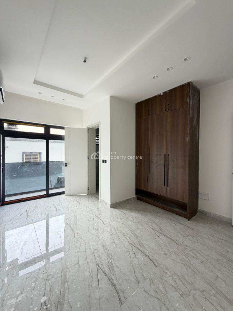 Standard 3 Bedroom Maisonette with Bq in a Serene Estate, Lekki Phase 1, Lekki, Lagos, Block of Flats for Sale