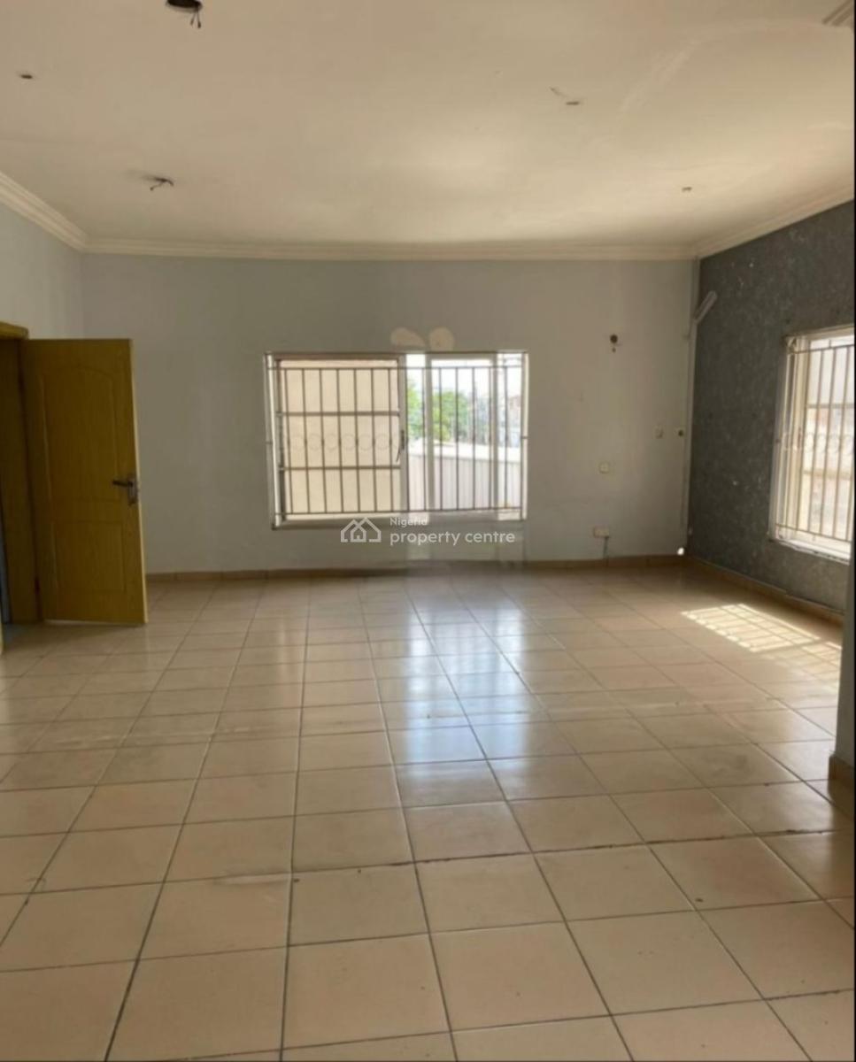 Spacious and Well Maintained Commercial 4 Bedroom Fully Detached Duplex, Lekki, Lagos, Detached Duplex for Rent