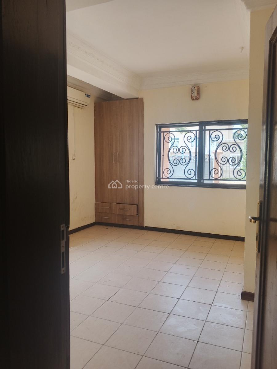 Corperate Lease: 6 Units 3 Bedroom Flat with 1 Room Bq, Maitama District, Abuja, Flat / Apartment for Rent