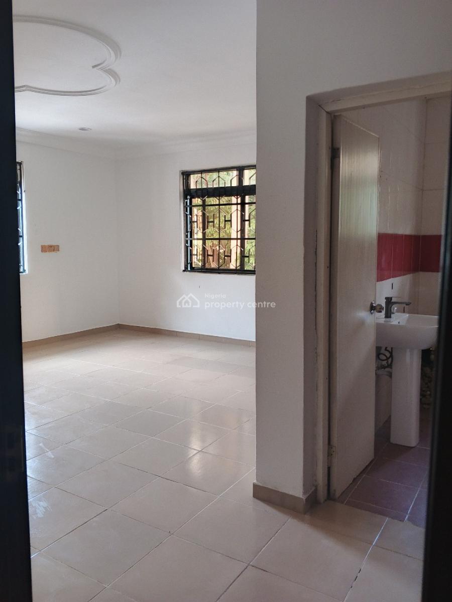 5 Bedrooms Detached Duplex with 2 Bedrooms Guest Chalet and 1 Bedroom, Maitama District, Abuja, Detached Duplex for Rent