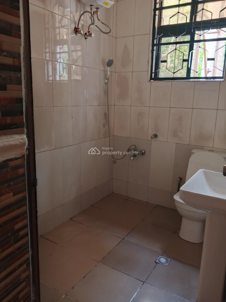 5 Bedrooms Detached Duplex with 2 Bedrooms Guest Chalet and 1 Bedroom, Maitama District, Abuja, Detached Duplex for Rent