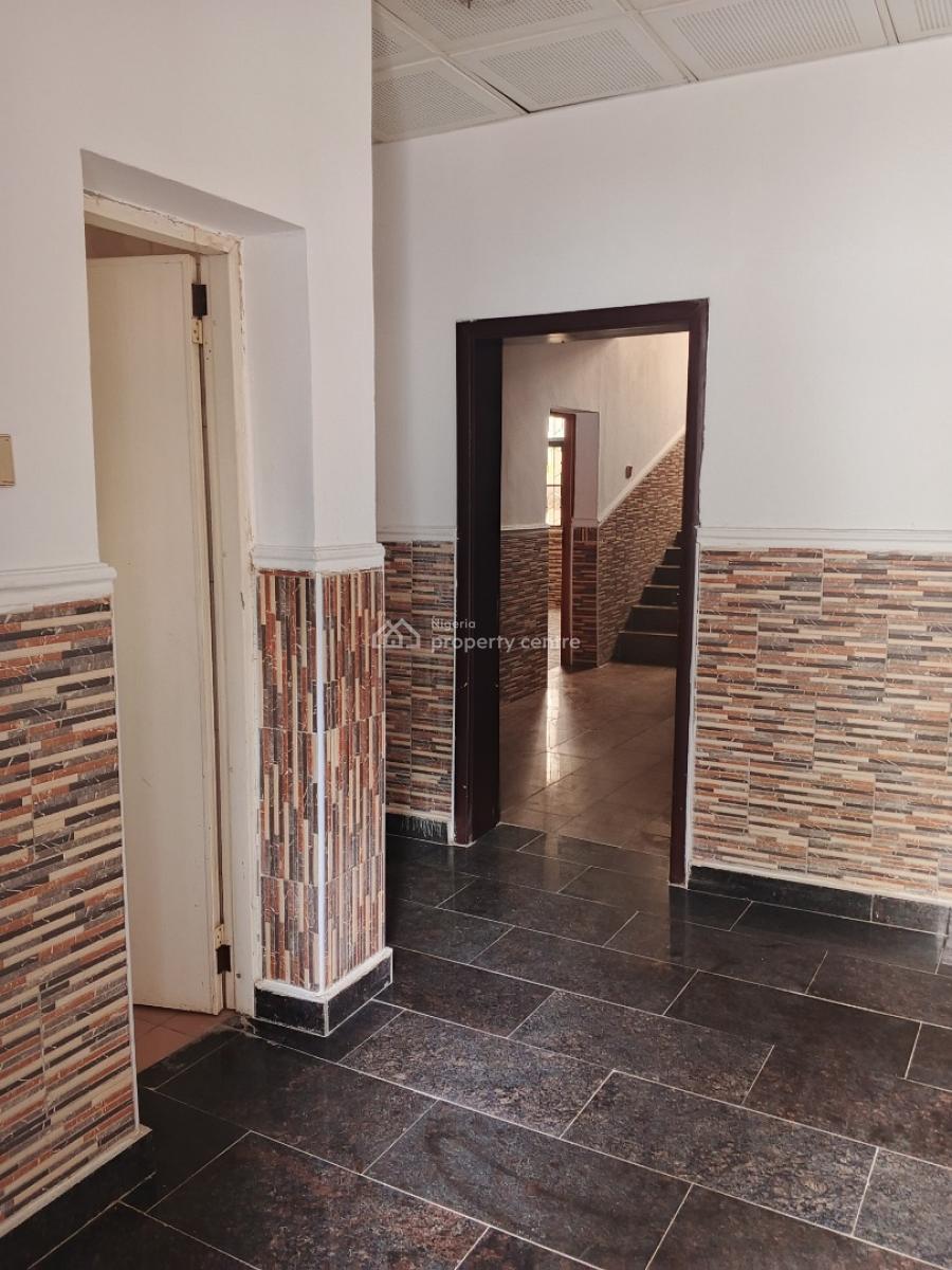 5 Bedrooms Detached Duplex with 2 Bedrooms Guest Chalet and 1 Bedroom, Maitama District, Abuja, Detached Duplex for Rent