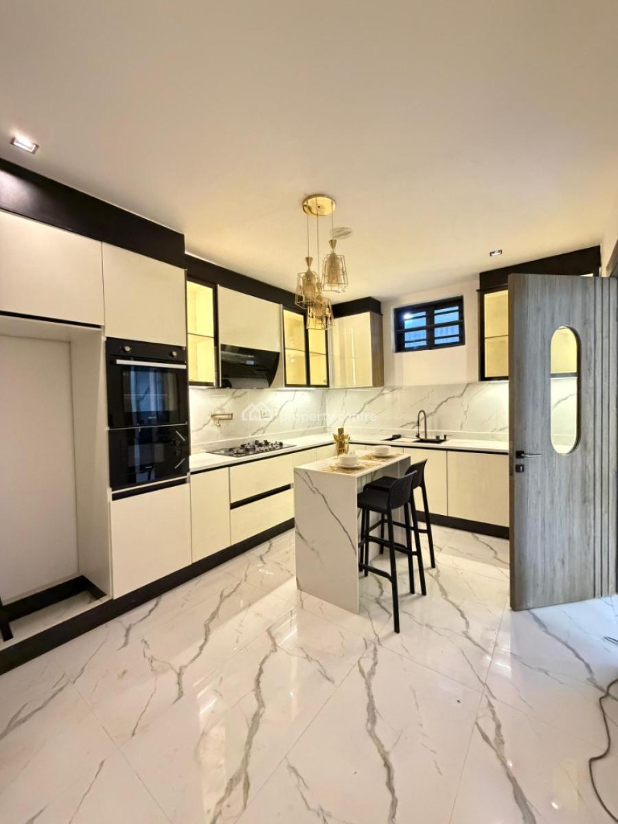 Stunning 2-bedroom Apartment with Swimmingpool& Gym in a Secure Estate, Lekki Phase 1, Lekki, Lagos, Flat / Apartment for Sale