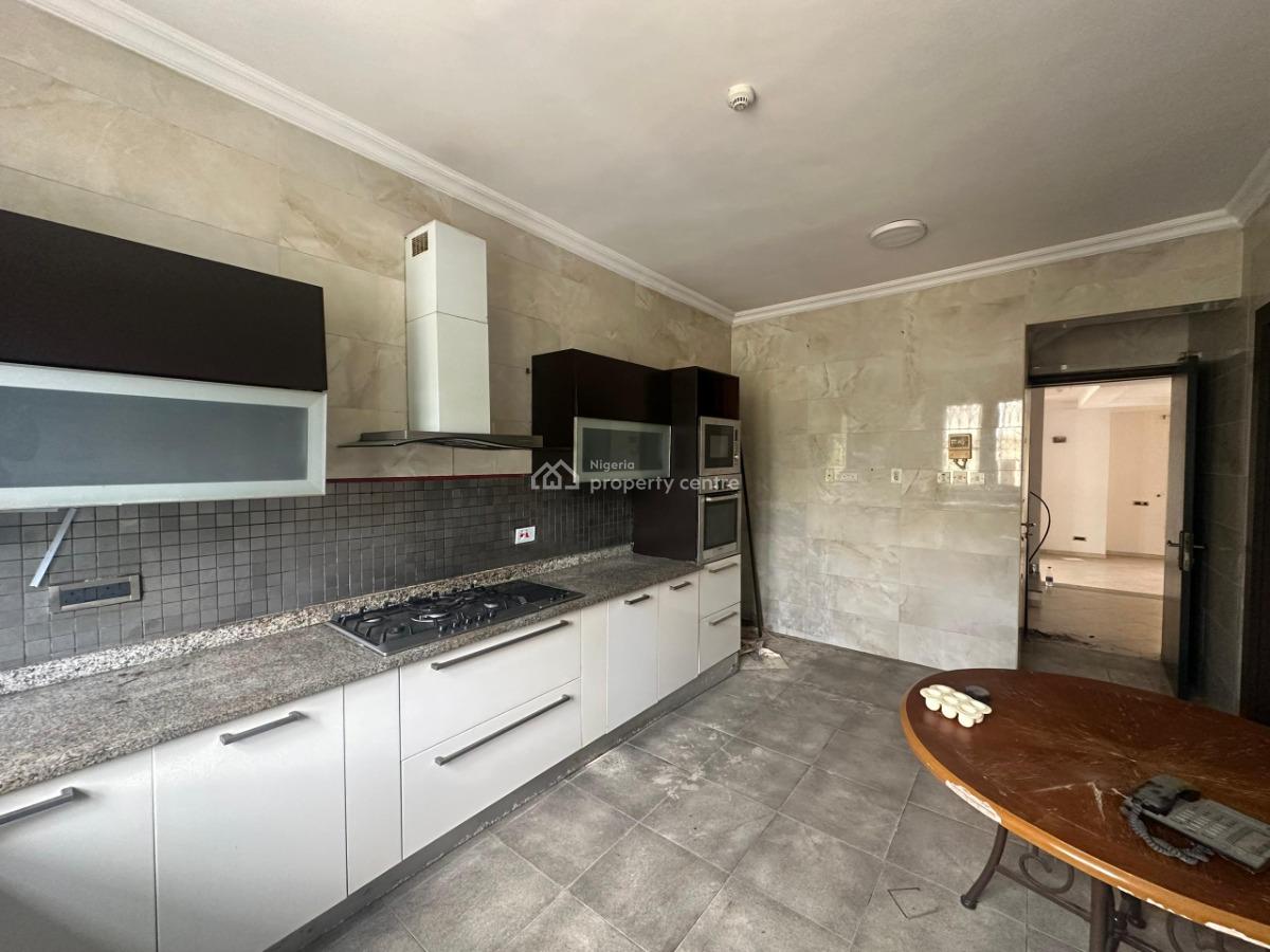 Aesthetic Four Bedrooms Terrace Duplex in a Prestigious Estate, Dew of Hermon, Banana Island, Ikoyi, Lagos, Terraced Duplex for Rent