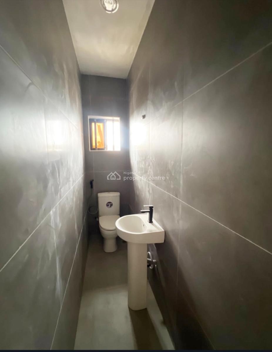 Finished 2 Bedroom Apartment, Adeniyi Jones, Ikeja, Lagos, Block of Flats for Sale