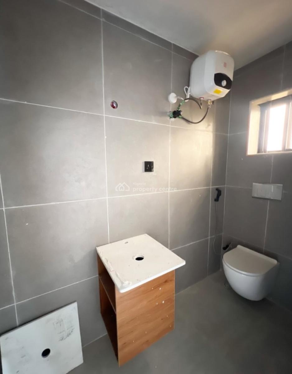 Finished 2 Bedroom Apartment, Adeniyi Jones, Ikeja, Lagos, Block of Flats for Sale